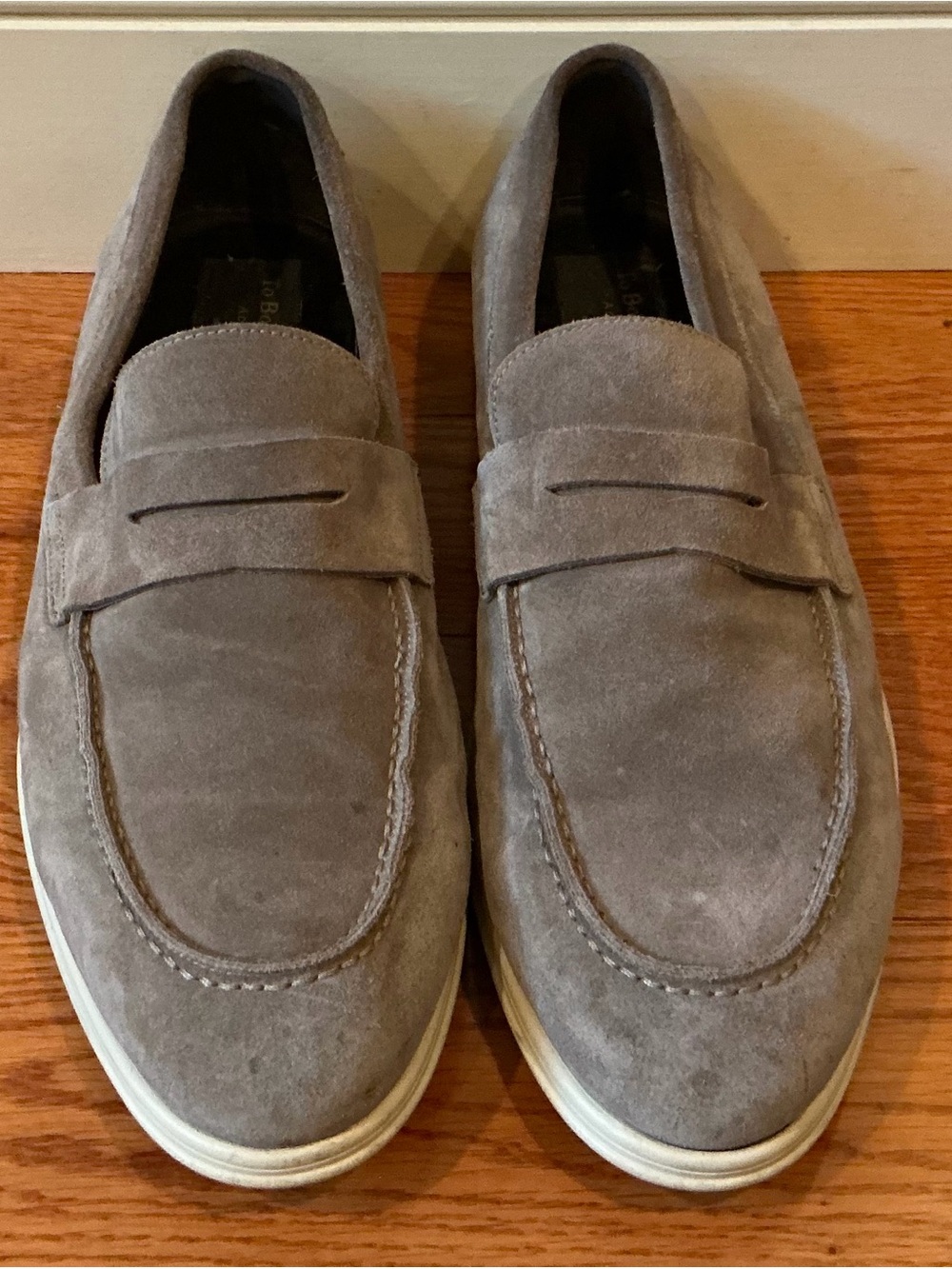 To Boot sz 9.5 men’s Suede Gray Penny Loafers  Retail $285.